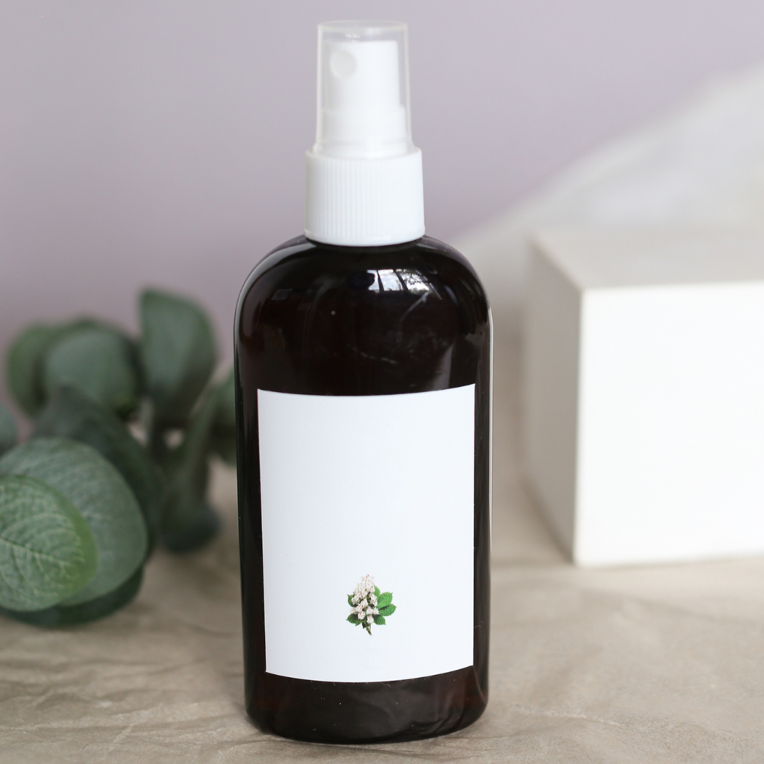 Recipient 100 ml cu inchidere tip spray